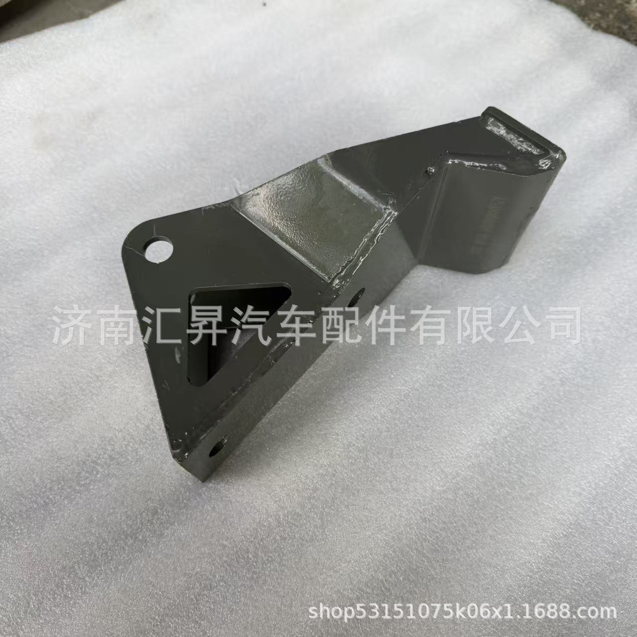 AZ16D444000099 Front Suspension Lower Bracket of the Cab