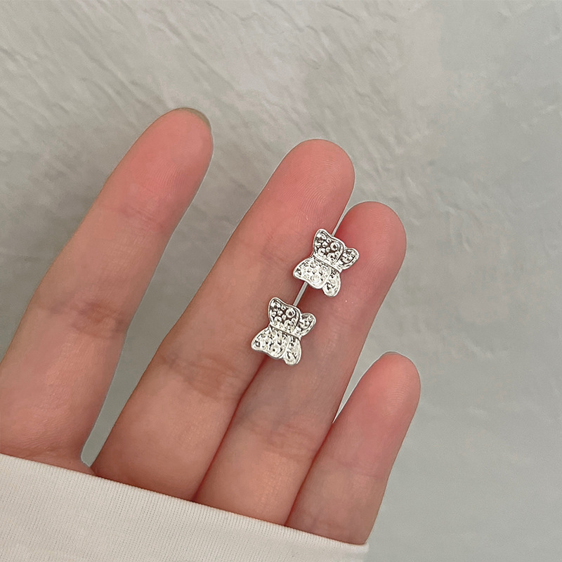 S999 Silver Ear Studs Delicate Compact Pure Silver Premium Pearl Earrings Hypoallergenic Sleep-in Cartilage Studs Ear Jewelry