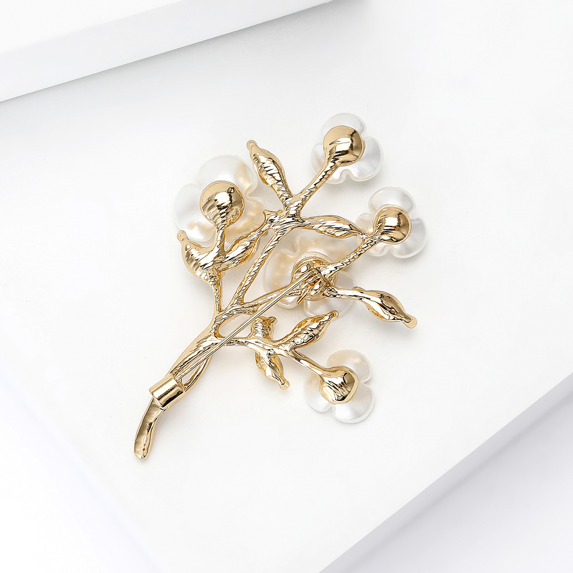 Edle Brosche Mit Pfirsichblüte Für Damen Europäischer Stil_voghion.com