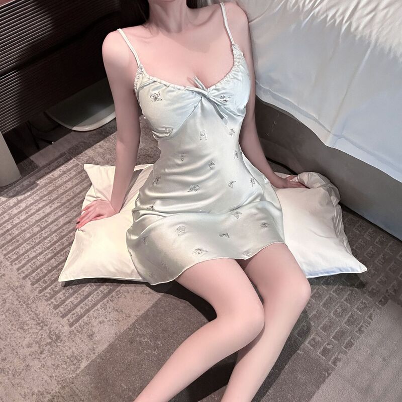 フレンチピュアスタイル春と夏のサスペンダーナイトガウンセクシーな蝶プリントアイスシルクドレスホームウェア女性用胸パッド付き|undefined