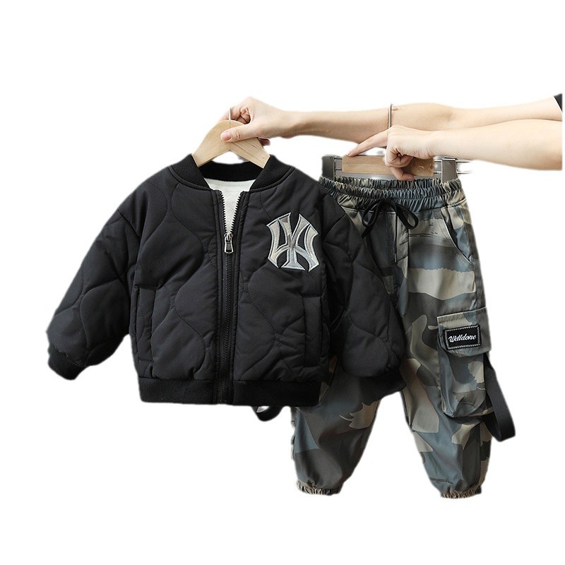 6436 Traje deportivo para niños Ropa de otoño e invierno 2025 Nuevo traje de dos piezas para niños pequeños y medianos