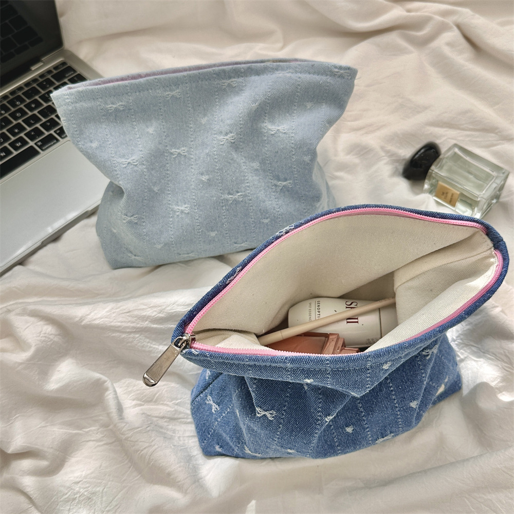 416g Weight Canvas Lining Material Zipper Closure Type / Strap Type Cosmetic Bag Bags Type Holiday, Travel, Daily Occasion Denim Material Bag, Cattle, Knot, Butterfly, Bow Knot Pattern All Seasons Season Women's Gender Cute Style Square Shape Cute Bag Cattle Knot Denim Square Makeup Bags 2