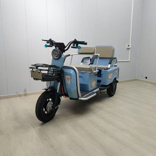 three-wheel electric car for elderly