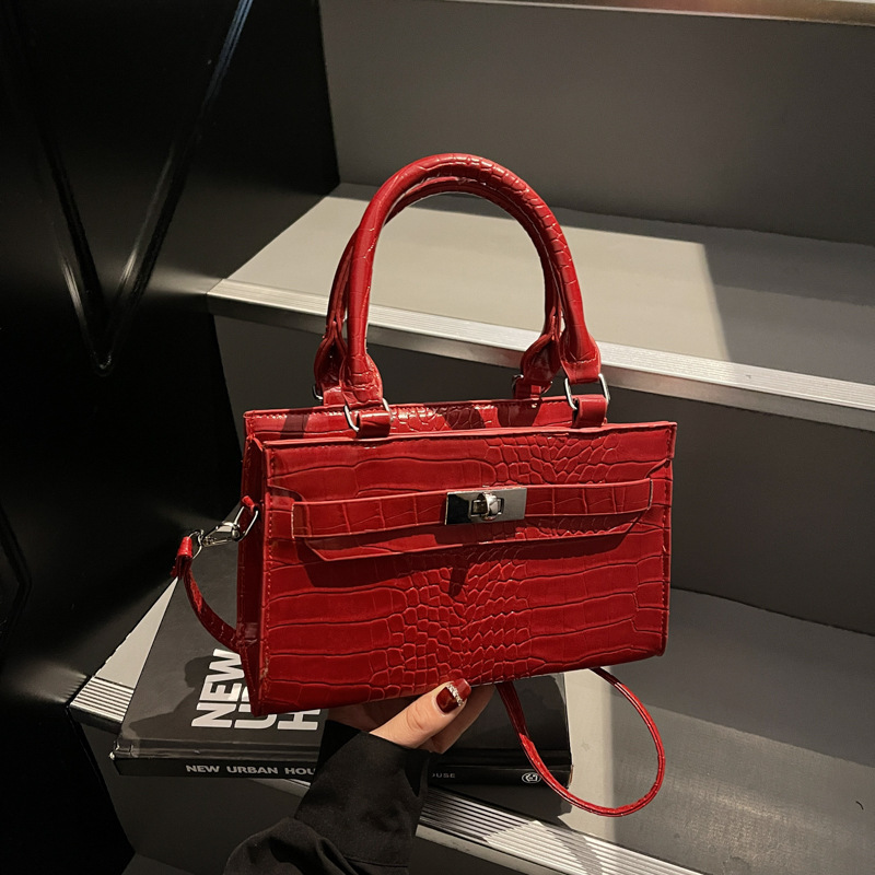 European and American Trendy Crocodile Pattern Retro 2025 Fashion Casual Large Capacity Aesthetic New Style Textured Handbag Crossbody Small Square Bag