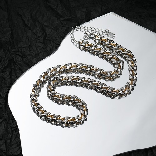 Titanium steel Cuba link necklace for men trendy choker chain lightweight luxury niche men's personalized collarbone chain high-end design sense accessory