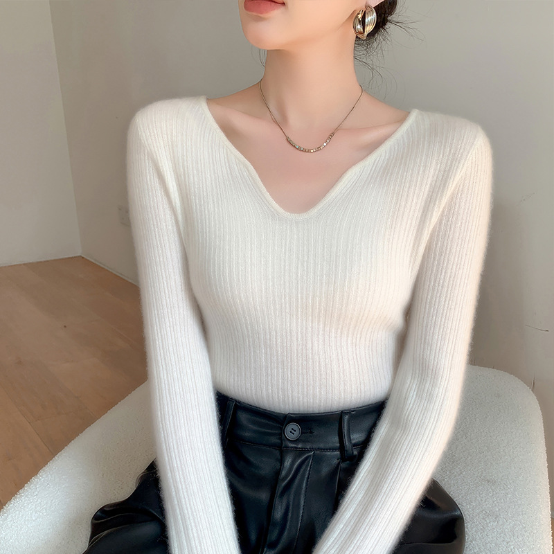 Winter cashmere solid color sweater for leisure