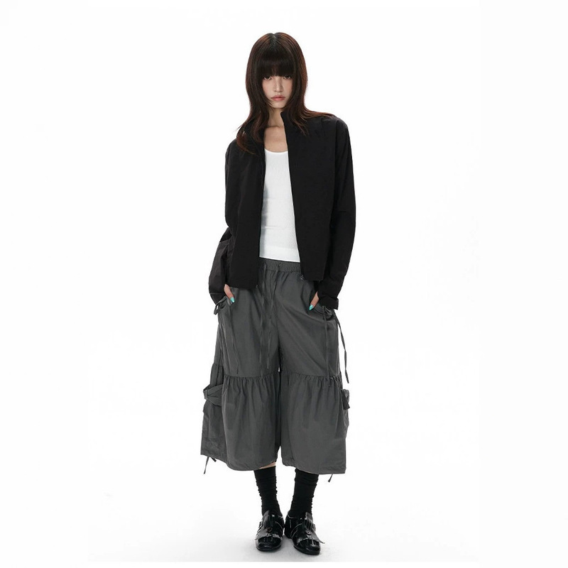 Direct from the manufacturer: American-style drawstring and strap pleated design workwear cropped pants with large pockets for men and women, women's casual pants