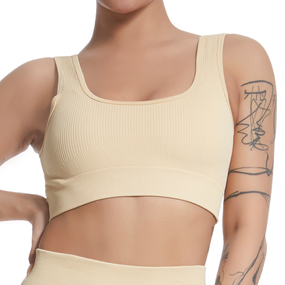 베이지 스퀘어 칼라