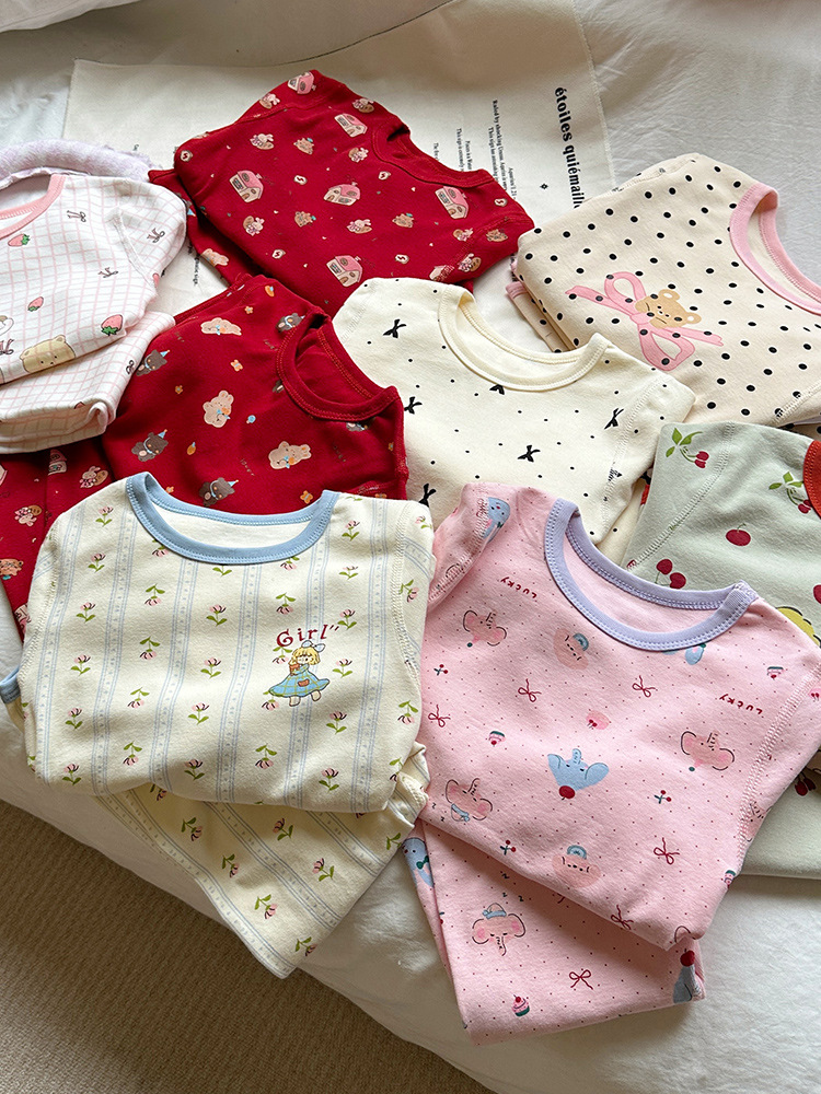 Pijamas de niñas de otoño de algodón de manga larga para niños nuevos tipos de algodón para niñas vestidos de casa de otoño