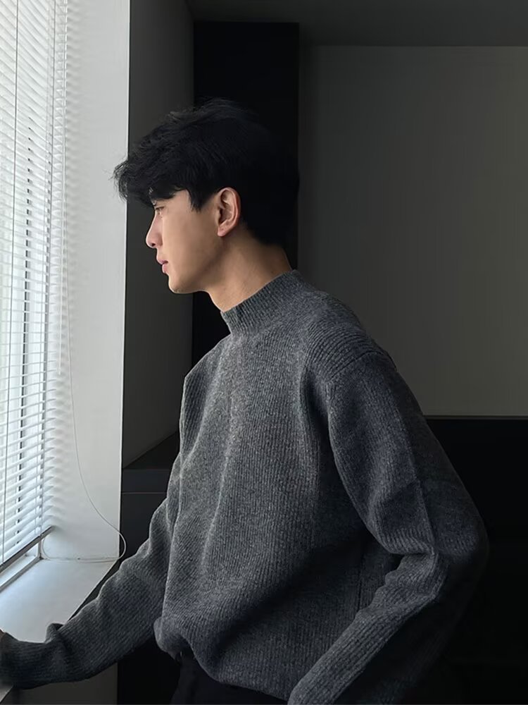 Korean-style light luxury high-neck knit sweater, literary style, men's slim fit core-spun yarn sweater, warm base layer wool sweater