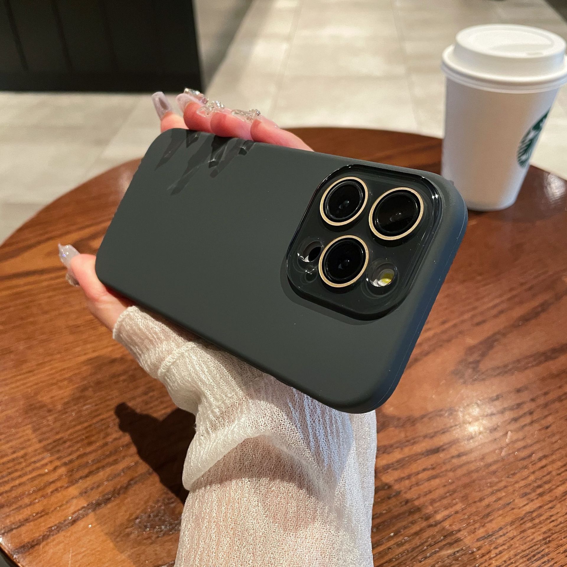 Película de lente gris oscuro silicona líquida hy