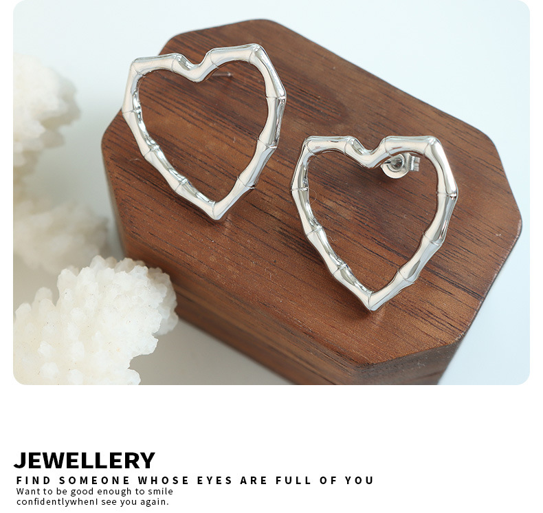 Elegant Heart Shape Titanium Steel Plating Ear Studs 1 Pair