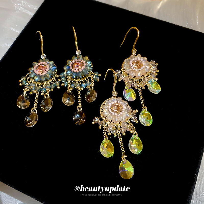 Pendientes de borla de cristal artificial colorido de estilo étnico Pendientes de sentido premium de estilo bohemio Pendientes de moda de lujo ligero