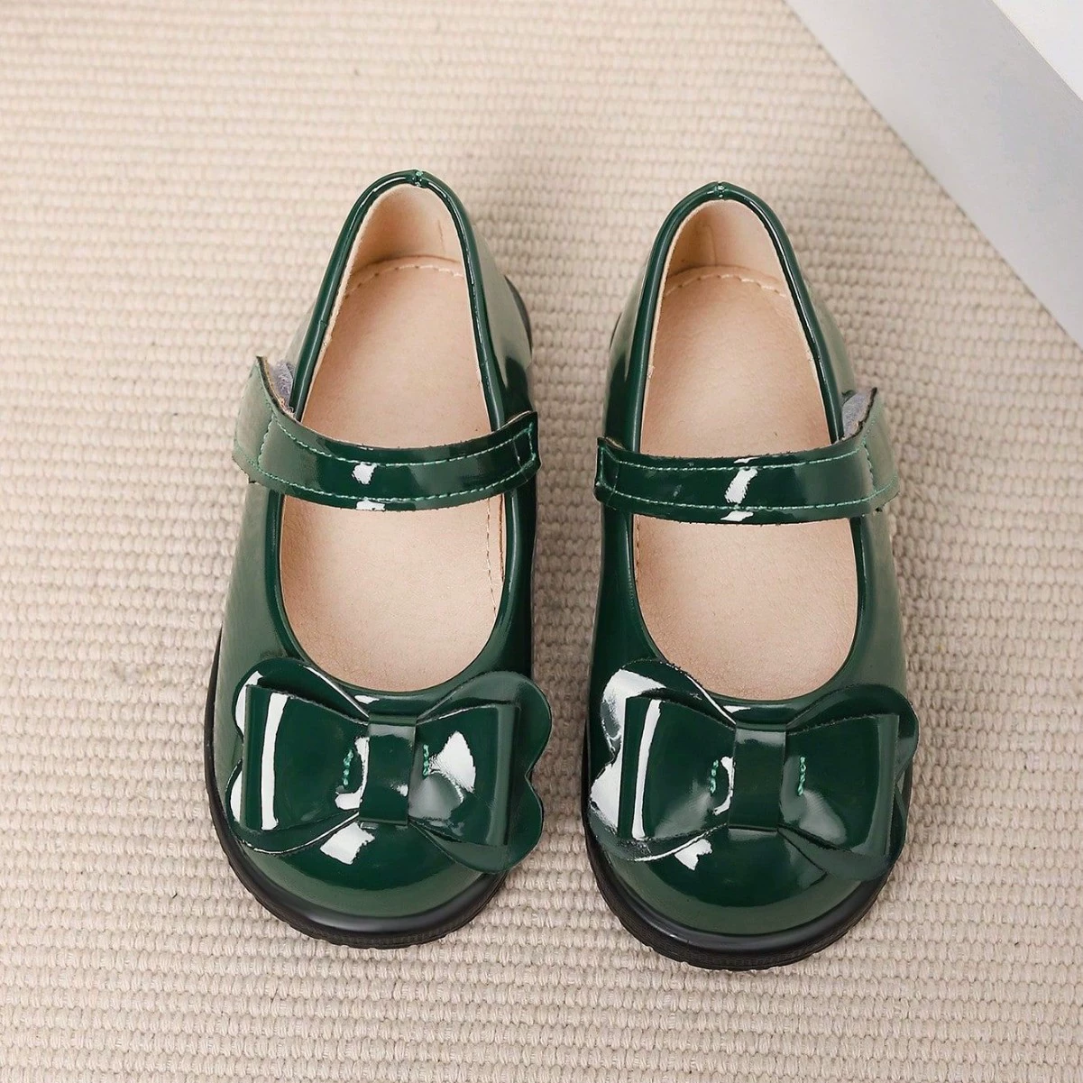 Трансграничный британский стиль девушки липучка темперамент плоские кожаные туфли