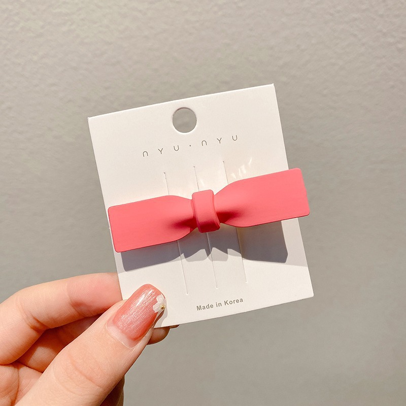 La nueva horquilla de dopamina rosa, la horquilla de flequillo lateral de alta calidad, los accesorios para el cabello de principios de primavera dulces y lindos, la pinza lateral de todo fósforo