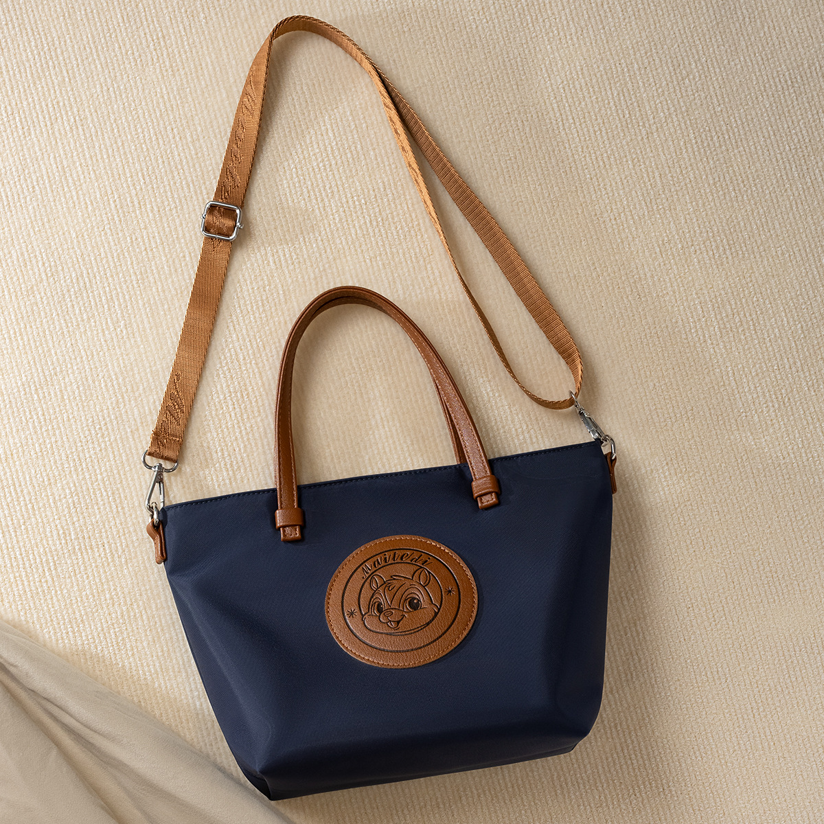 2026 Spring and Summer New Style Oxford Cloth Bucket Bag Ins Style High-End Large-Capacity Travel and Work Clothing Shoulder Crossbody Bag