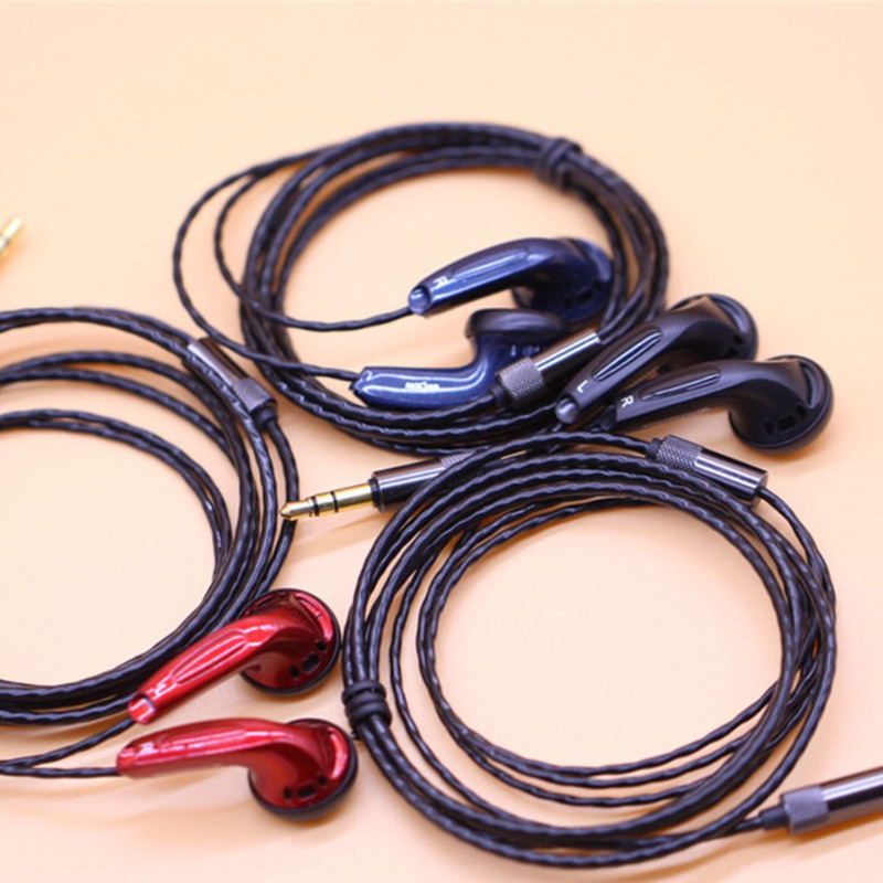 Spot black blue red MX500 headphones subwoofer headphones in-ear headphones material unit line earphone line