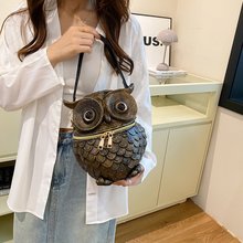 2025新款个性猫头鹰造型斜挎包时尚手提包单肩包包手工浮雕女包
