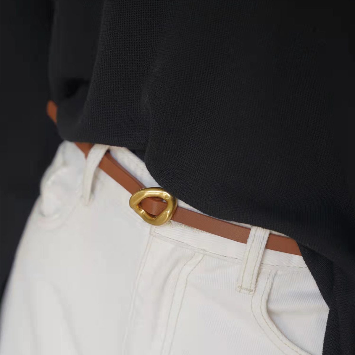 De una sola pieza a partir de lote primera capa de piel de vaca Correa delgada ajustable libre de cuero genuino de las mujeres simple cinturón de hebilla de cobre retro todo partido