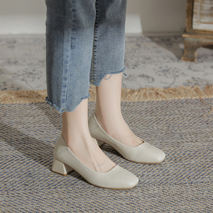 ��Ƥ��ʽ��ЬŮ2025�¿�\�ڷ��^�ָ���ɫ�����۹���Ьͨ��Ь��a