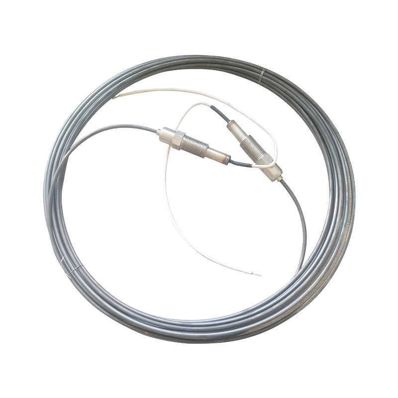Electric heating cable with mineral insulation and dual core high temperature resistant armor, therm