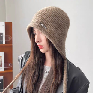 Japanese-Style Sweet and Cute Blush Cat Ear Plush Lei Feng Hat for Women, Autumn and Winter Thickened Warm Versatile Knitted Ear Protection Hat