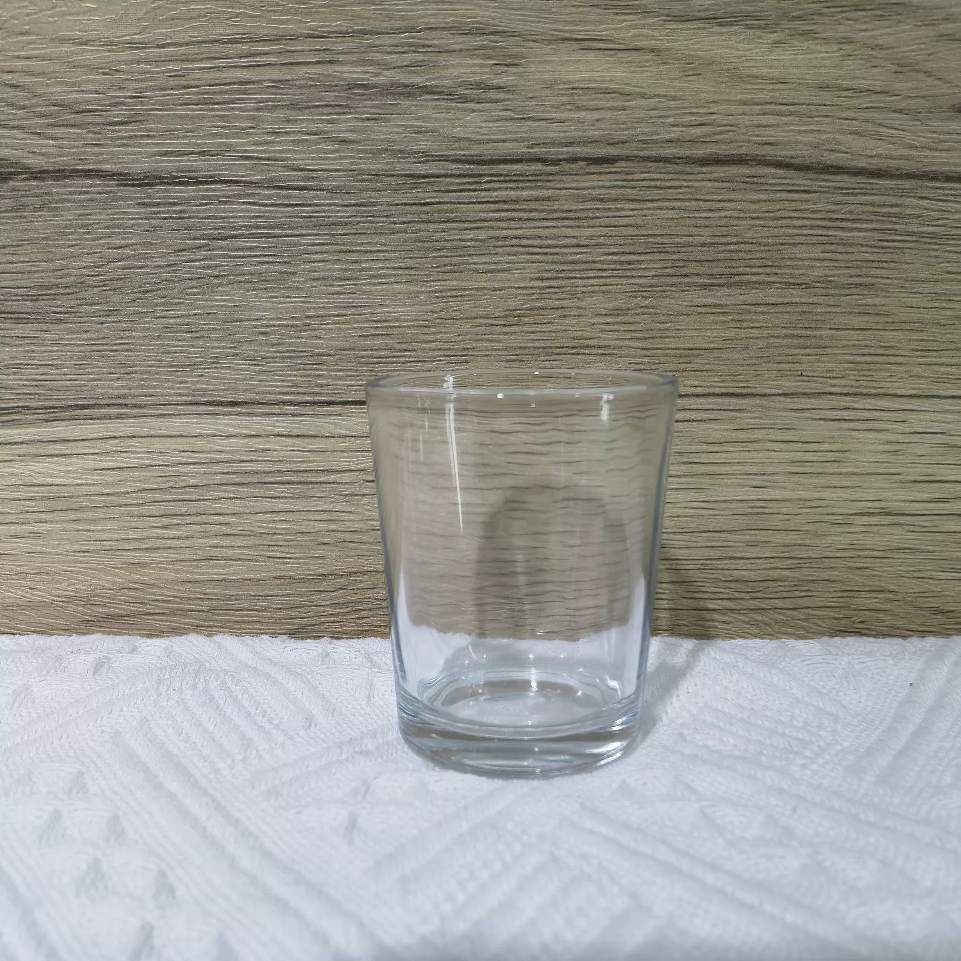 Стеклянный восковой стол Ароматерапия Маленький подсвечник Белый 103 Чашка Прессованное прозрачное стекло Маленькое Круглое стекло Маленький бокал для вина