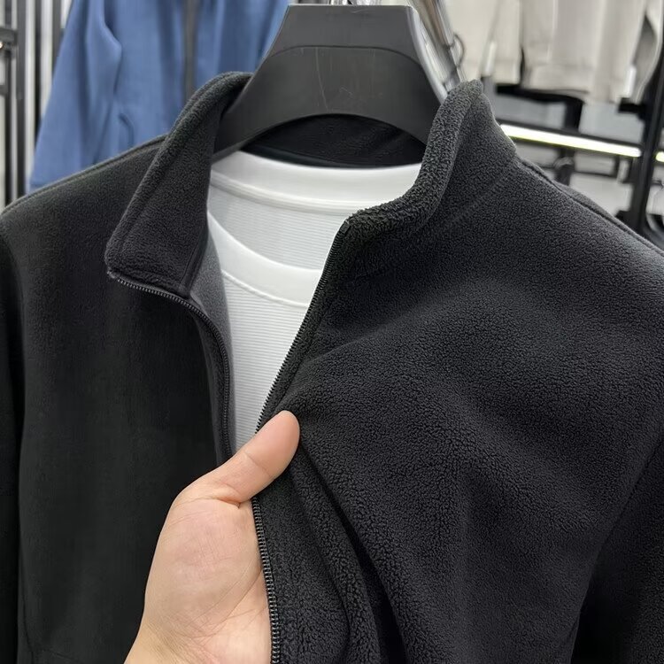 검은색