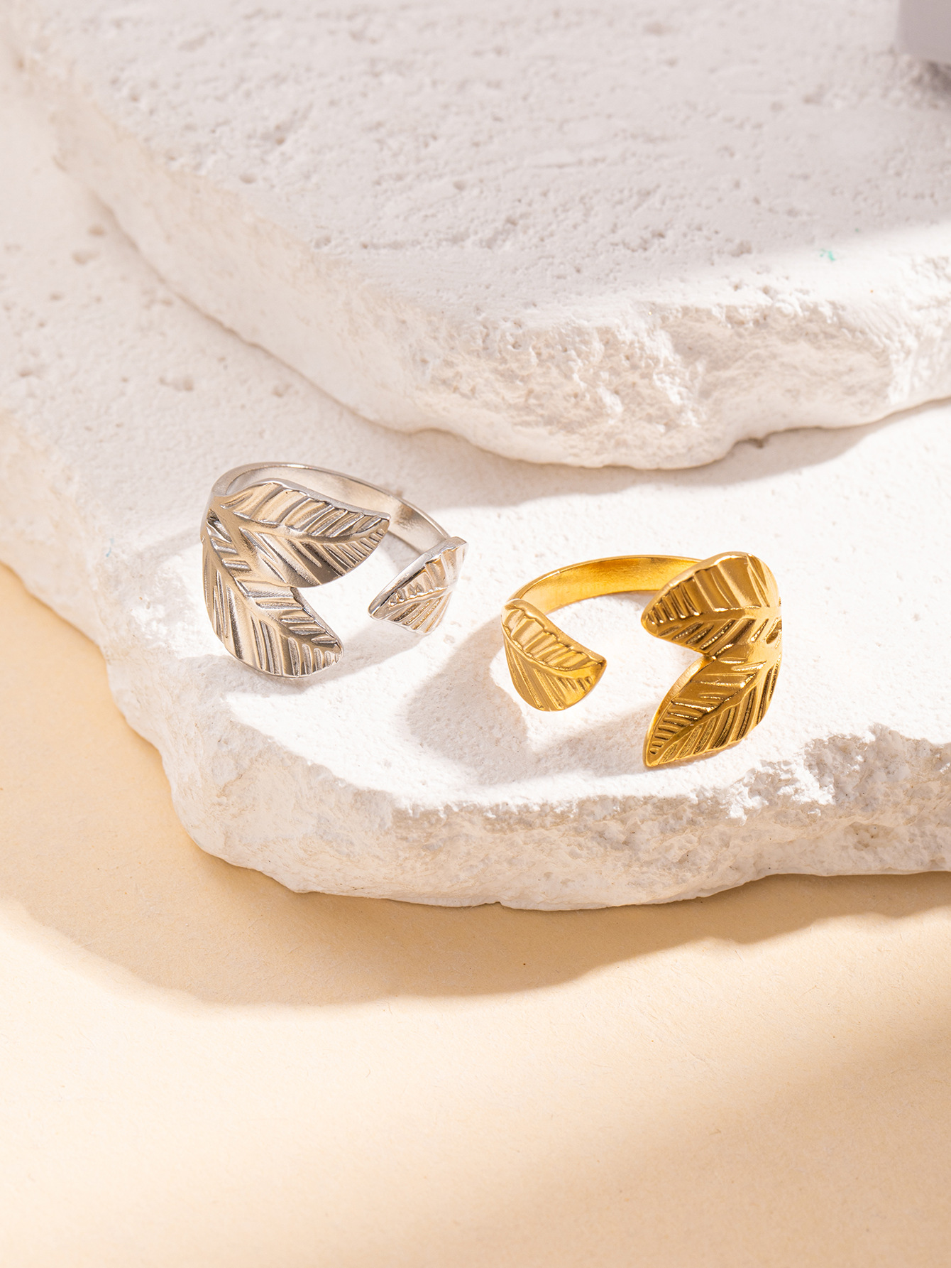 PVD Coated Gold Plating Process 18K Real Gold Plated Plating Material Stone-Free Inlay Material Wholesale Jewelry Simple Style Leaves Solid Color Butterfly Titanium Steel Open Rings