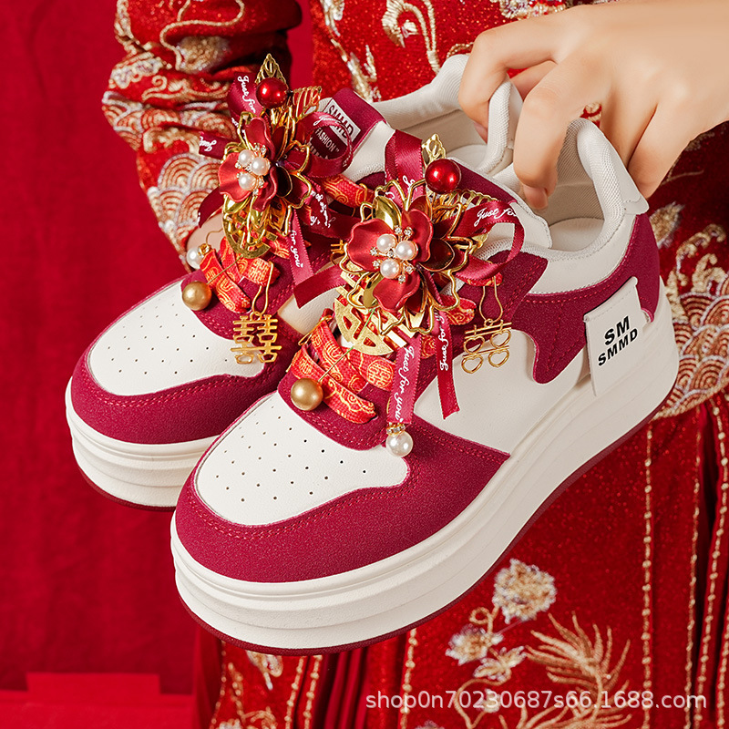 Bridal Wedding Shoes for Women in Red, Suitable for Traditional Chinese Wedding Attire, New Style, Comfortable, Height-Increasing, Thick-Soled, Lightweight, Versatile Wedding Sneakers