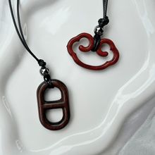 猪鼻子乌木项链安可拉红新中式花梨木祥云吊坠毛衣链秋冬长款颈链