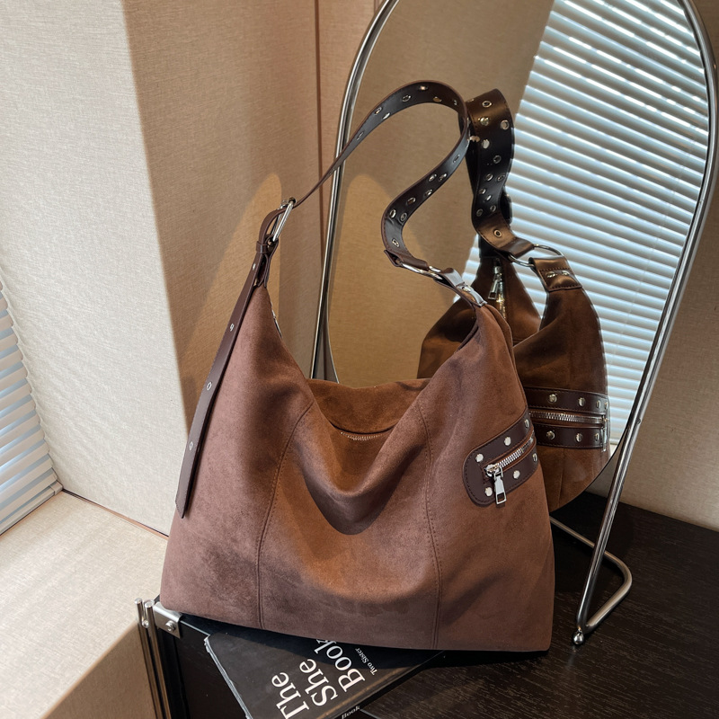 Otoño y invierno retro bolsas de terciopelo de seda de gran capacidad para mujeres 2025 nueva sensación de alta calidad bolsas de mano image 10