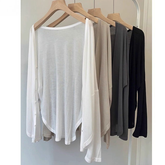Travel bi for sun protection and meat covering ~ light and thin Tencel loose and slim sunscreen cardigan irregular coat coat
