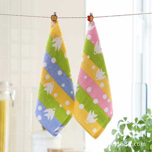 New cartoon small towels, children's small square towels, baby square towels, saliva towels, kindergarten hanging towels with hooks