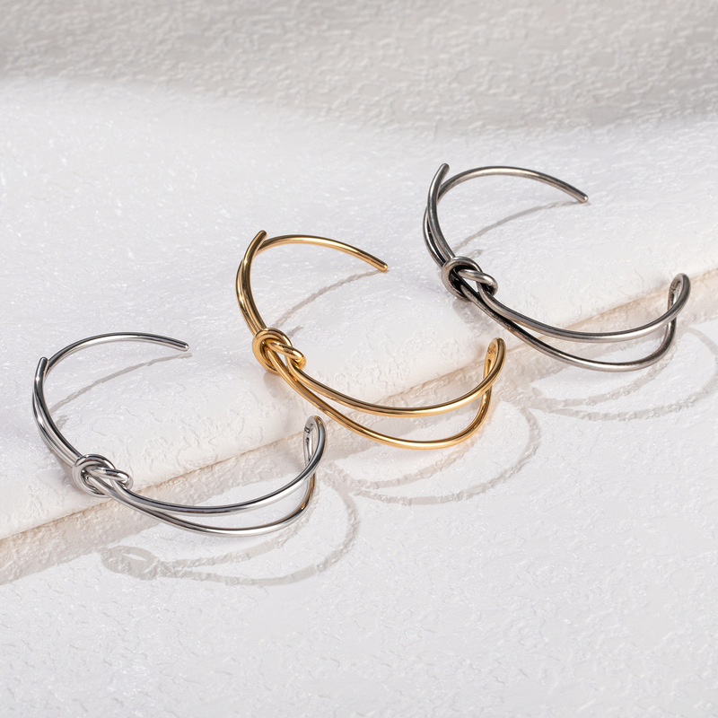 Simple fashion style first-line connected bracelet men's and women's design INS style fashion Joker bracelet wholesale goods Simple fashion style first-line connected bracelet men's and women's design INS style fashion Joker bracelet wholesale goods