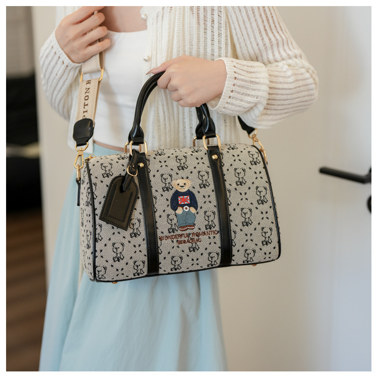 Women's Bags genuine large capacity wide band one shoulder messenger commuter Boston pillow bag female new high end_voghion.com