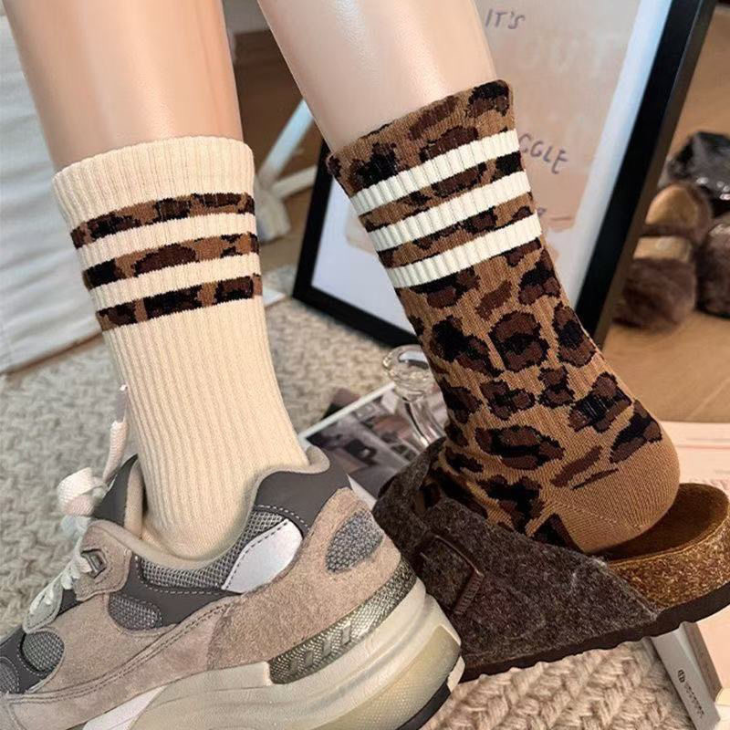 Women's Mid-Calf Socks Leopard Print Retro Spring and Autumn Trendy Versatile Pairing with Shark Pants Three-Stripe Sports Socks