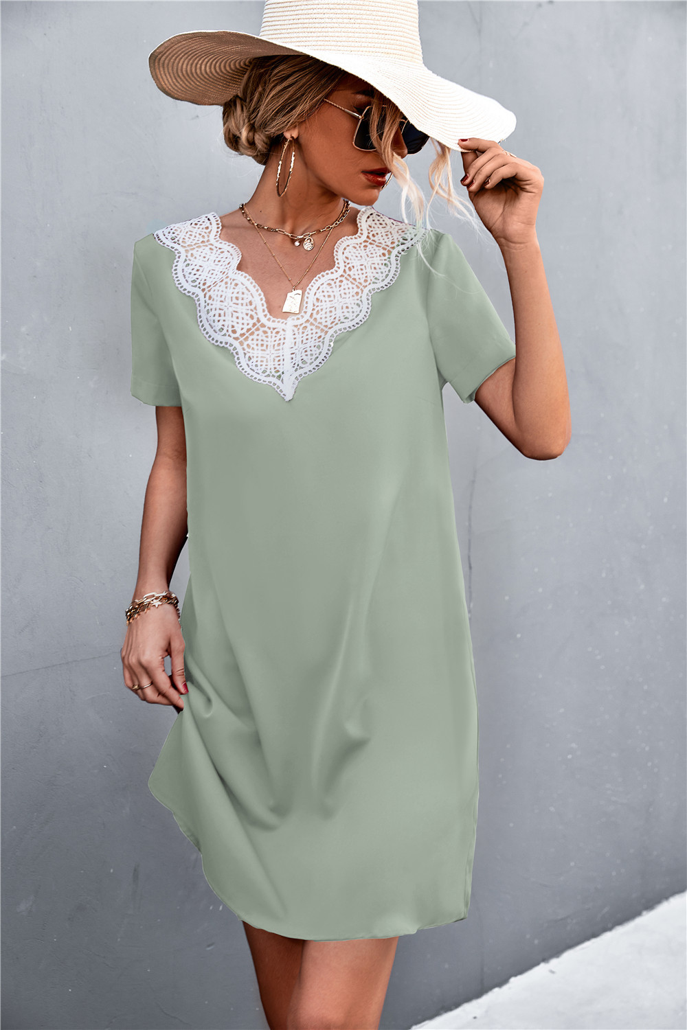 Women's V-neck Lace Patchwork Dress For Summer Occasions_voghion.com