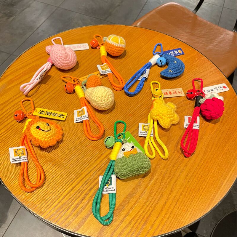 High school entrance examination refueling inspirational gift to win the first prize at one stroke wool crocheted front orange brocade-like key chain schoolbag pendant gift