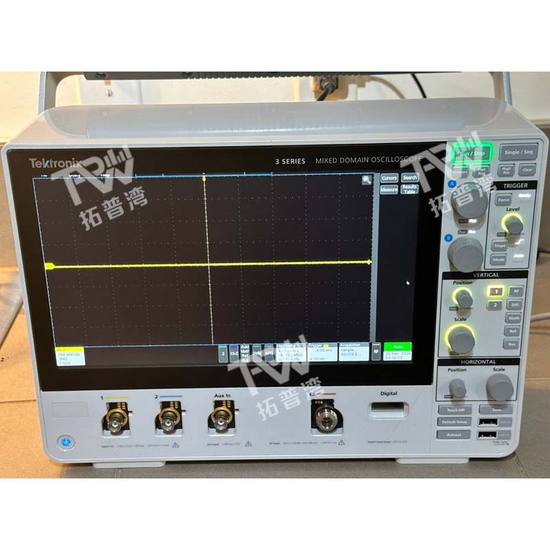 Tektronix 泰克 MDO32 混合域示波器 100 MHz 至 1 GHz 双通道