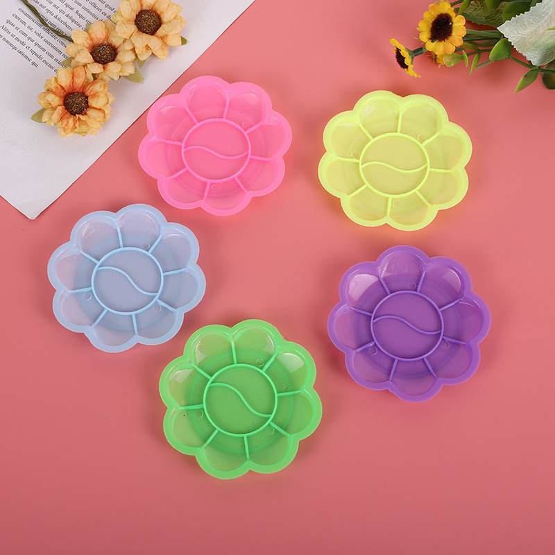 Plastic plum-shaped palette hand-painted watercolor gouache paint painting art palette oval palette