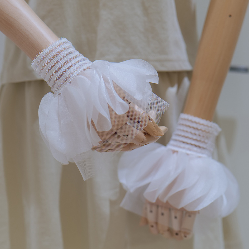 Original exquisite petal three-dimensional sleeve accessories, European and American personalized fake sleeves for nail art photography Original exquisite petal three-dimensional sleeve accessories, European and American personalized fake sleeves for nail art photography