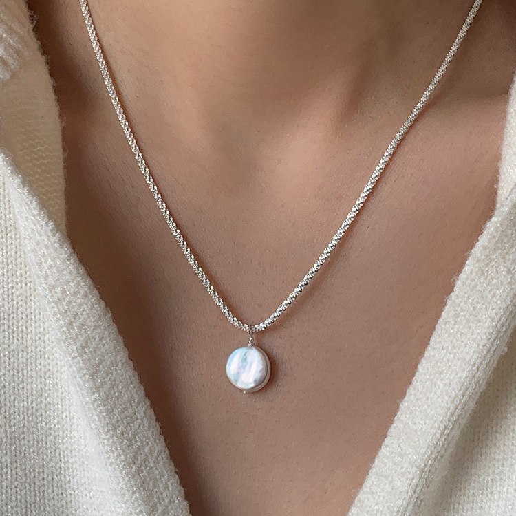 6g Weight Mother pearl shellfish Pendant Material Pendant Necklace Classification 925 sterling silver Chain Material Holiday, Daily Occasion Freshwater Pearl, Sterling Silver Material Geometric Pattern Women's Gender Polishing Design Elegant, Simple Style Style Freshwater Pearl Sterling Silver Polishing Geometric Pendant Necklace 7