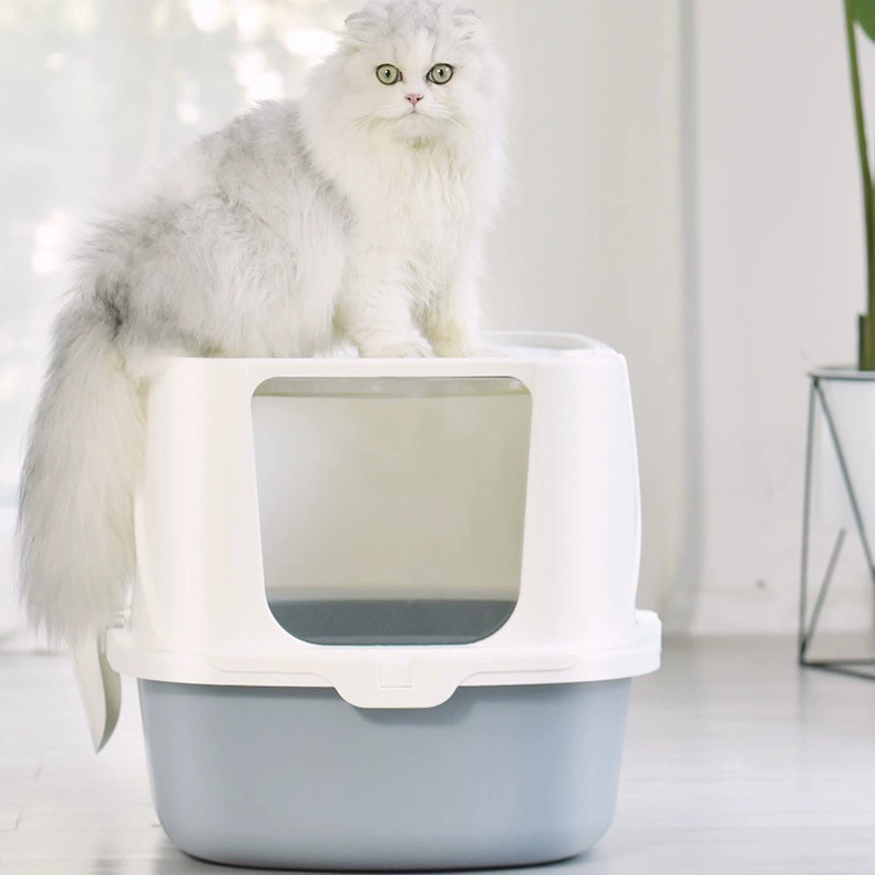 Трехцветный кошачий мусорный шкафь с негабаритным номером