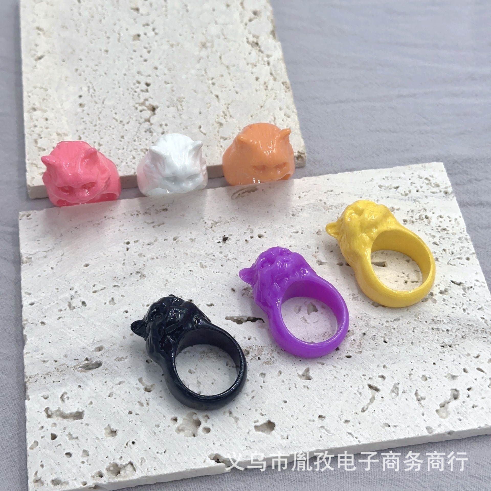 Nuevo creativo retro oscuro personalidad tridimensional animal búho resina anillo punk hip hop transfronteriza Venta caliente