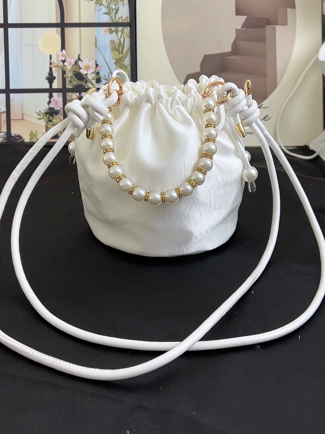 İpək satin bucket çanta - rəngi solmayan boş model