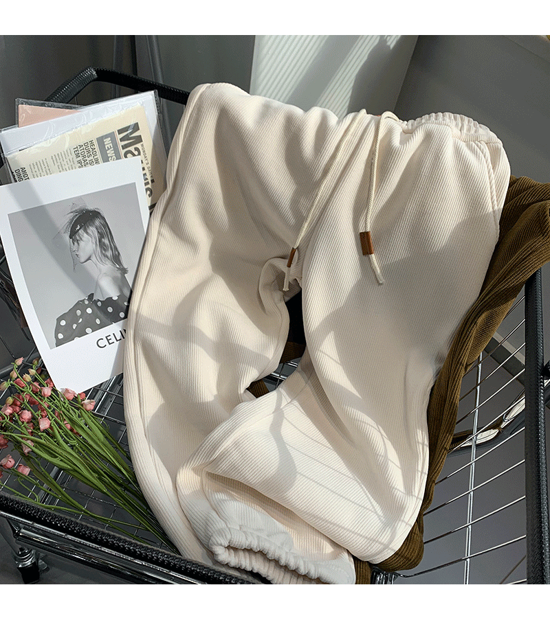 i2uUjf6mxdTrdS49SAV1xIdJjzL9zNzi5nPg