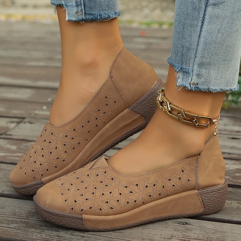 Foreign Trade Flat Casual Hollow Mother Shoes Women's 2024 New Ethnic Style Low-top plus size Solid Color Foot Shoes