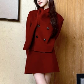 女式羊毛衫;女式针织衫;连衣裙