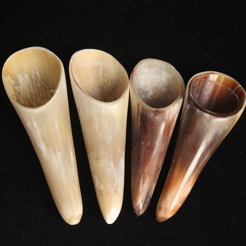 Medium-sized horn scraping spoon 16-18 cm scraping spoon, ideal for tourist areas as a gift